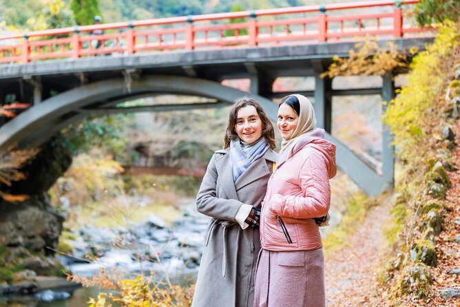 1 Hour Private Photoshoot in Kyoto - Meeting at Kyoto Station, and the LINE Chat Factor