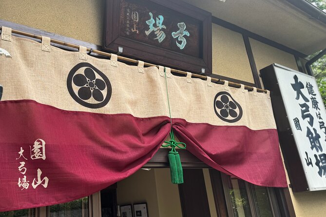 160 Years Authentic Seated Archery Experience in Kyoto - Your calligraphy moment: the 3 hits out of 16 challenge
