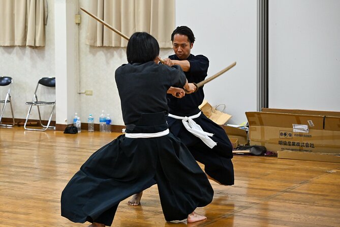 Ancient Katana Training in Kyoto with Local Students - Reihō etiquette first, because discipline is part of the technique