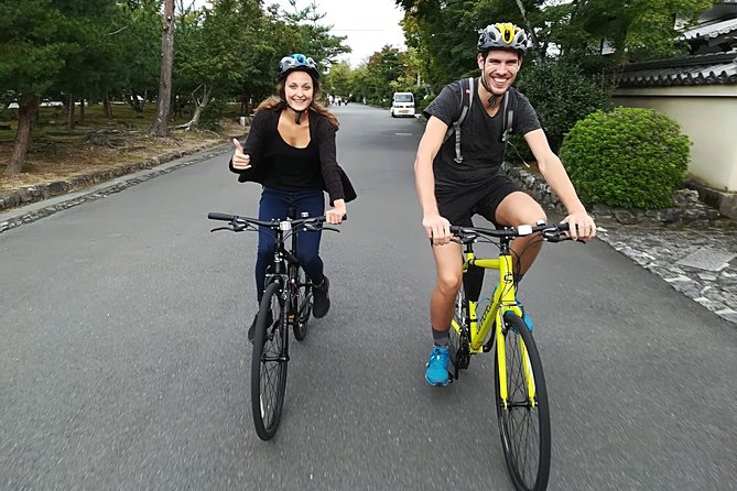 Arashiyama Bamboo Forest & Hidden Gems Bike Tour (Early Bird) - Bamboo Forest Street: photos, sound, and getting space to breathe