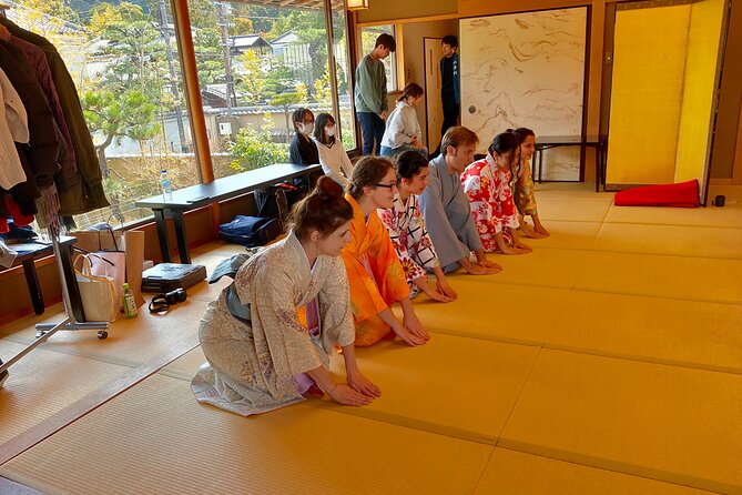 Authentic Japanese Dance Experience in Kyoto - Fan Basics and Beginner Choreography You Can Actually Do