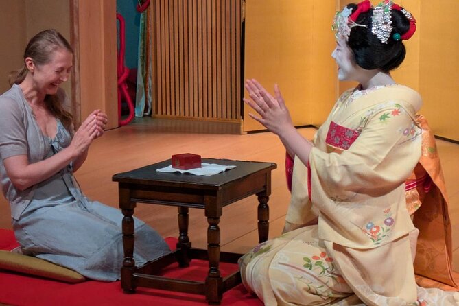 Authentic Maiko Experience＆Kyoto Dinner (Free drink) at Noh Stage - Photo Rules, Tabis, and Etiquette That Keeps the Evening Smooth