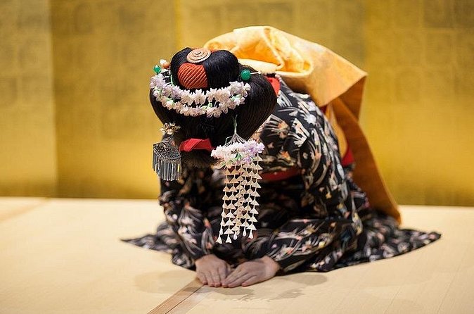 Authentic Maiko Experience&Kyoto Lunch (Free drink) at Noh Stage - Price and Value: How $149.85 Fits This Program