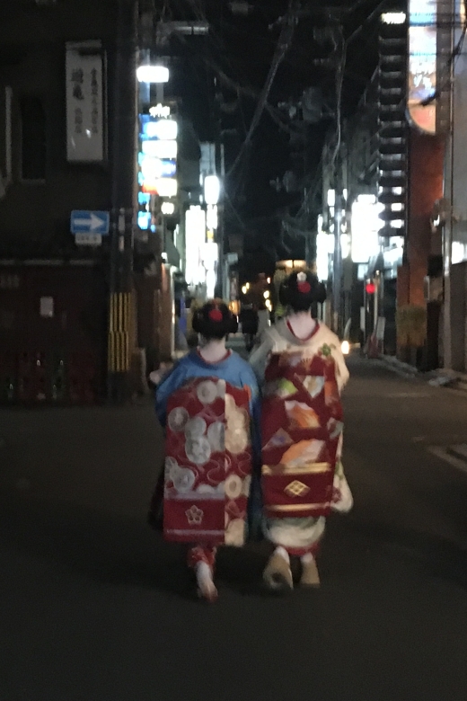 Best of Kyoto: Gion, Geisha, Pagodas & Cobblestones - Ninenzaka cobblestones and the Hōkan-ji photo stop