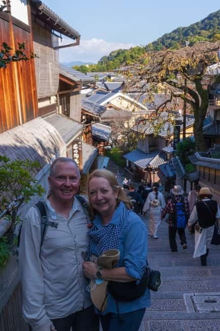 Best of Kyoto: Red Gates of Fushimi Inari & Kiyomizu Temple - Sannenzaka and Ninenzaka lanes, plus a photo stop that makes the day easier