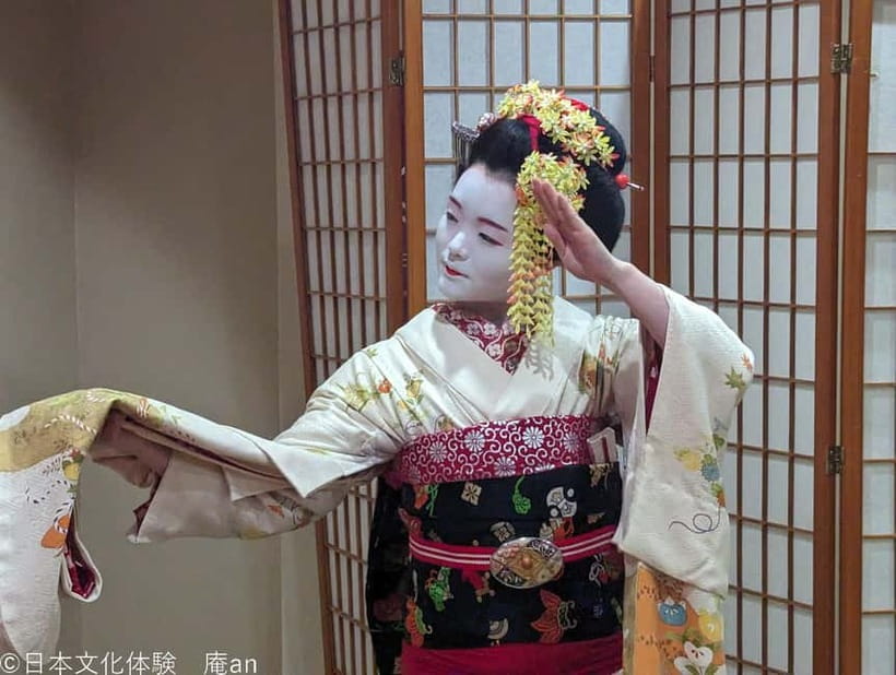 Dance and Game with Maiko - The 45-Minute Promise, and Why It Can Feel Like 30
