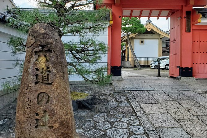 Dark Kyoto Tour - Kiyomizu-dera at Night: UNESCO Scale Meets Dark Local History