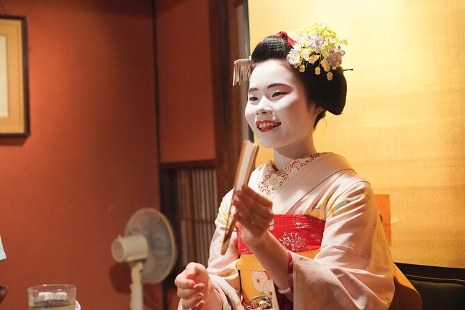 Dinner with Maiko in a Traditional Kyoto Style Restaurant Tour - Key things you will notice on this Gion and maiko night