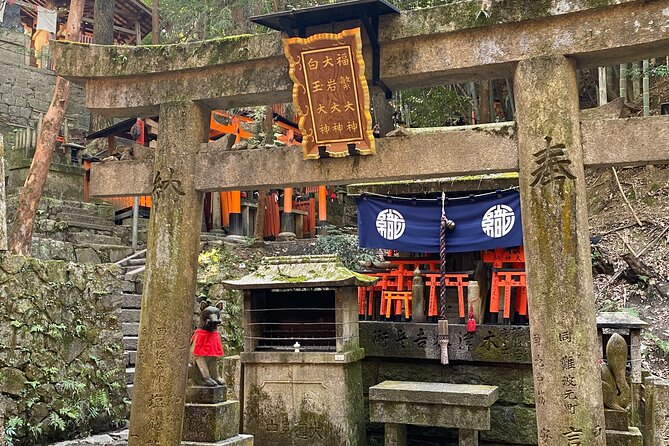 Discover the Secrets of Fushimi Inari and Gion with a Local Guide - Kiyomizu-dera: The Wooden Stage and the Mount Otowa Feel