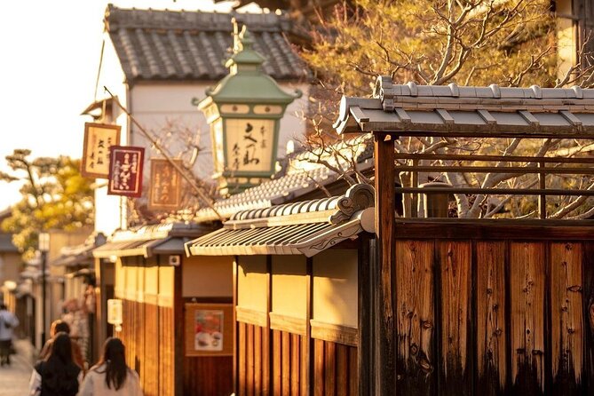 Discovering Kyoto A Tailored Private Tour of the City's Treasures - Yasakanoto and Izumo no Okuni statue: myths and performance history in Gion