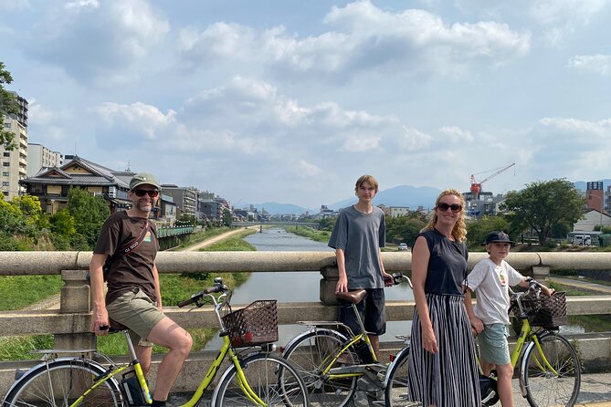 Explore Hidden Kyoto by E-Bike: Private, Scenic & Fun - Chion-in’s Sanmon gate and the 15-minute win