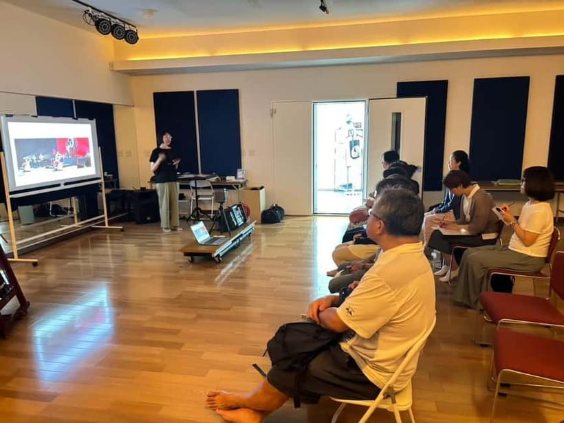 From Kyoto: Japanese Drum Taiko Workshop in Osaka - The pro performance that sets your expectations (and teaches by example)
