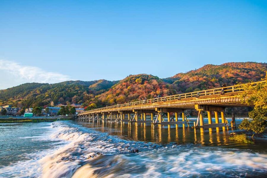FromOsaka:KatsuojiTemple,Kiyomizudera,Arashiyama,Matcha - Kiyomizudera plus old-street walking: UNESCO views and classic Kyoto shopping streets