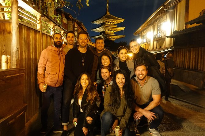 Gion Night Walking Tour - Yasakanoto at night: the photo angle you’ll remember