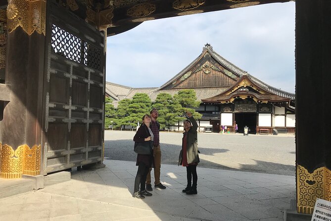 Half-Day Private Walking Tour in Kyoto - Stop 5: Nishiki Market shopping district for food, spices, and souvenirs
