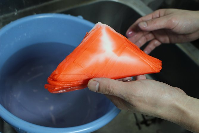 Hanakoushi cotton Scarf Class - Step-by-step: choosing color, folding, and dyeing your hanakoushi scarf