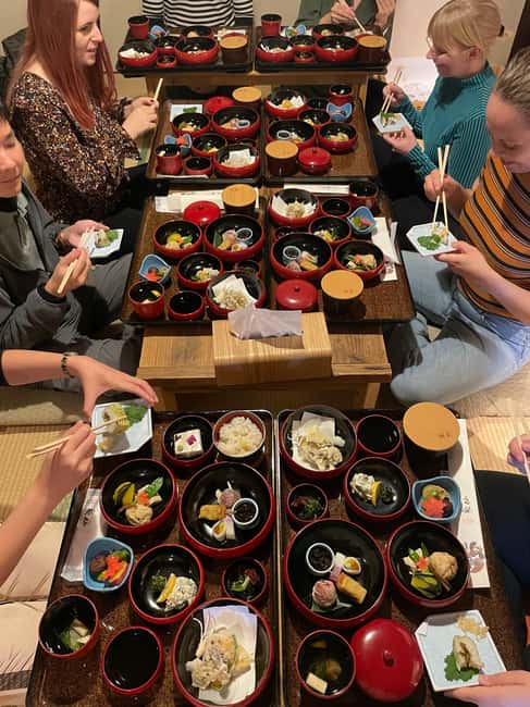 Hidden Vegan Kyoto: Vegan & Local Food Journey with a Local - Stop one: fresh soy milk and tofu at a 60-year-old shop