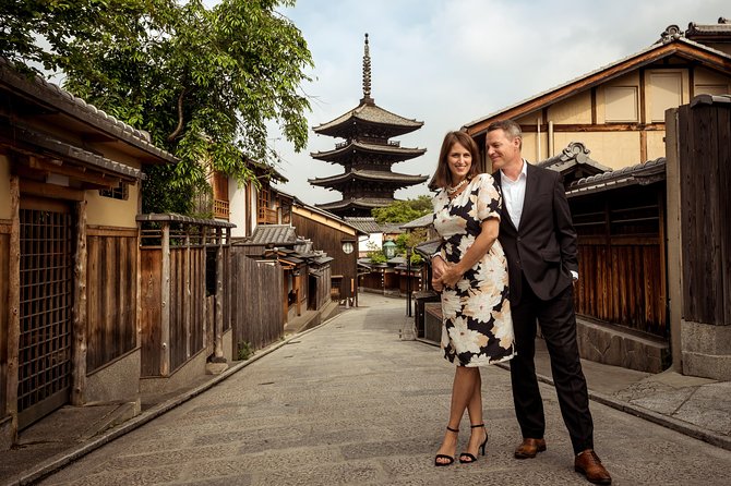 High-end photoshoot experience - Where you meet: Maruyama Park, then back again