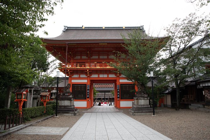 Highlights & Hidden Gems With Locals: Best of Kyoto Private Tour - Kiyomizu-dera: the big one, ticket included