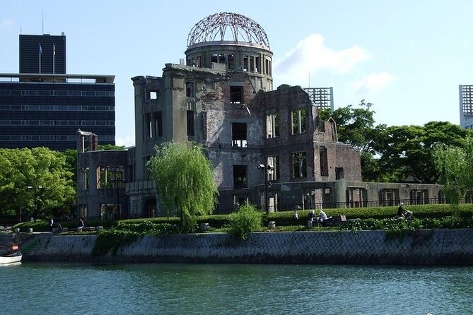 Hiroshima and Miyajima 1 Day Tour for who own the JR Pass only - JR Pass Days: Getting to Hiroshima on Hikari and Sakura trains