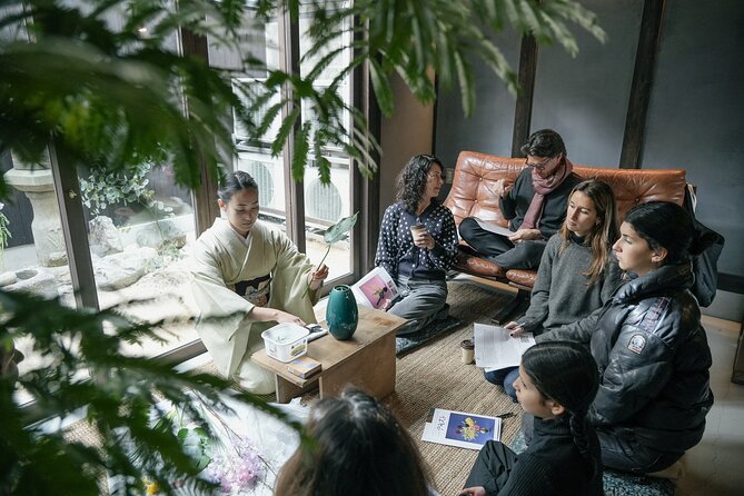 Ikebana Traditional Japanese Art of Flower Arranging - The core lesson: harmony, balance, and the “living” mindset