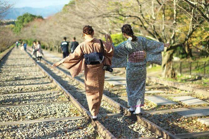 Kimono Rental,Kimono Experience in Gion Kyoto - Fit rules, pregnancy restrictions, and taking care of the kimono