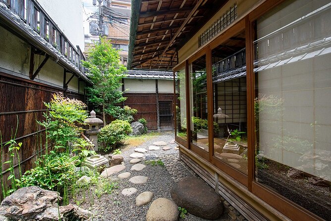 Kimono Tea Ceremony at Kyoto Maikoya, NISHIKI - Nishiki location: getting there without stress