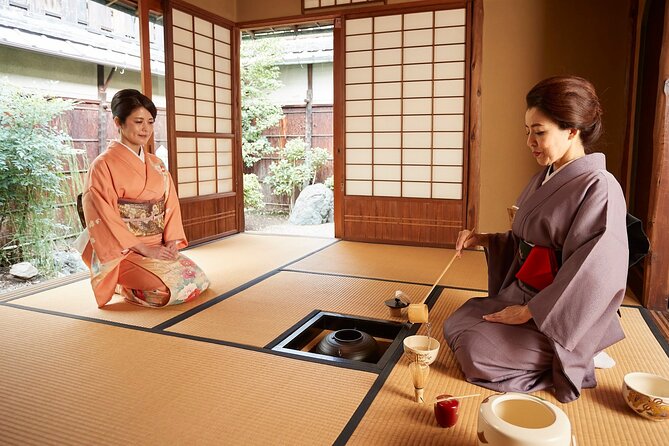 Kimono Tea Ceremony at Kyoto Maikoya, NISHIKI - Utensils, customs, and the host’s teaching style