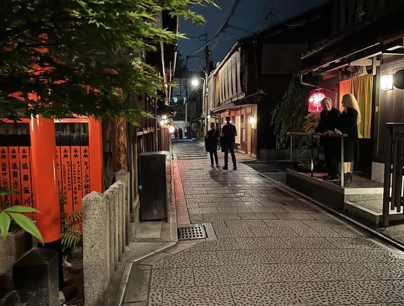 Kioto: Gion Tour, recorrido a pie (Español/Castellano) - What to bring for comfortable Gion strolling