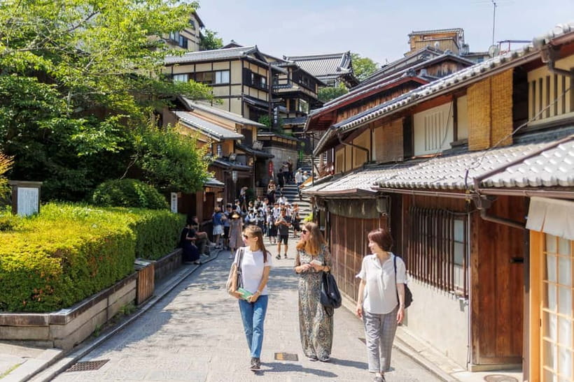 Kiyomizu Temple and Backstreet of Gion Half Day Group Tour - Hanamikoji Street in Gion, ending near Memoirs of a Geisha
