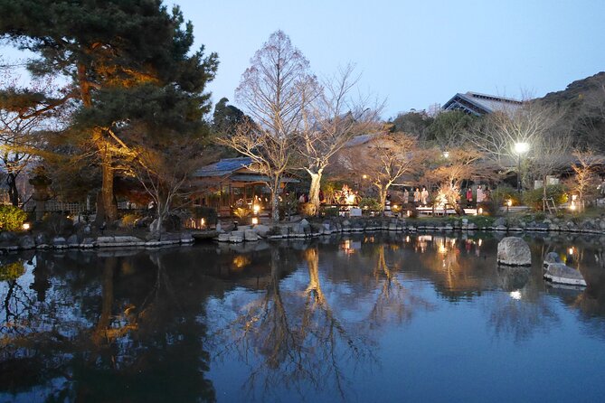 Kiyomizudera, Higashiyama and Yasaka Shrine Guided Walking Tour - Kodaiji Temple gardens and interiors tied to Toyotomi Hideyoshi’s wife