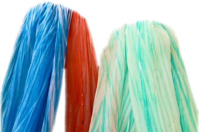 Kyo-arashi Shibori Scarf Class - Kyoto Shibori Museum: where silk dyeing actually happens