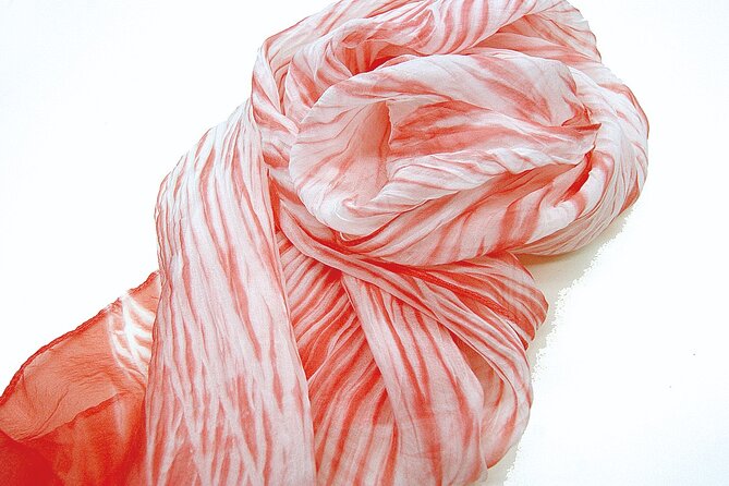 Kyo-arashi Shibori Scarf Class - Museum browsing and kimono try-on while your scarf dries