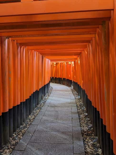 Kyoto: 1.5-Hour Guided Tour of Fushimi Inari Shrine - Timing, pacing, and group size, so you don’t feel rushed
