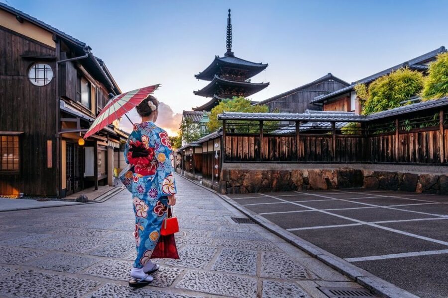 Kyoto: 10-hour Customized Private Tour - Kodaiji Temple and Yasaka Shrine: calmer stops that add texture