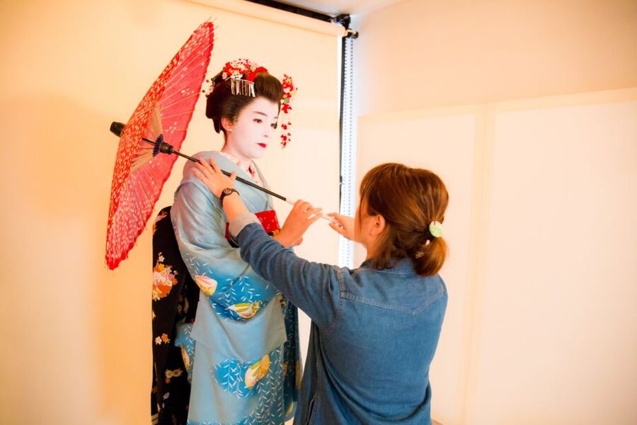 Kyoto: 2-Hour Maiko Makeover and Photo Studio Shoot - Should You Book This Kyoto Maiko Makeover and Photo Studio Shoot?
