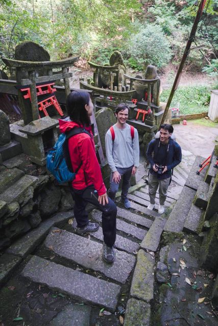 Kyoto: 3-Hour Fushimi Inari Shrine Hidden Hiking Tour - Reaching the summit area: altars, torii focus, and respectful movement