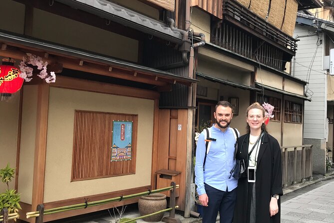 Kyoto 4 hr Gion Private Guided Tour & Maiko or Geisha Dinner - Who this private Gion experience fits best, and who should reconsider