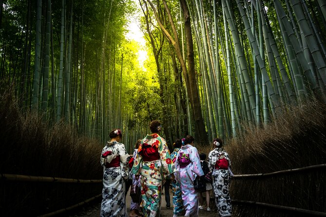 Kyoto: Arashiyama Early Access Bamboo & Temple Tour - Tenryu-ji Temple and the Sogenchi Teien Garden UNESCO time