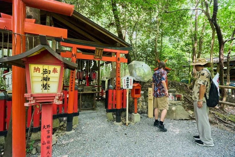 Kyoto: Arashiyama UNESCO Walking Tour with Admission - Entering Arashiyama Through Tenryu-ji’s UNESCO Lens