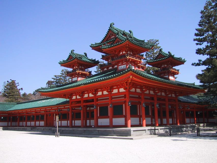Kyoto: Authentic Biking Half Day Experience - Meeting at Gojō Station and getting your bearings in Gion