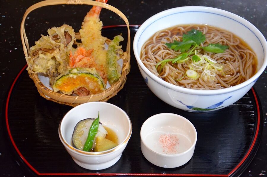 Kyoto: Casual Pontocho Evening Food Tour - Comfort, Accessibility, and Who This Tour Fits Best