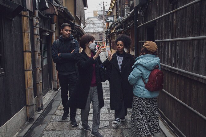 Kyoto Customized Private Tour: See Top Attractions in 1 Day - Nijo Castle and the Kyoto Imperial Palace: when history fans win