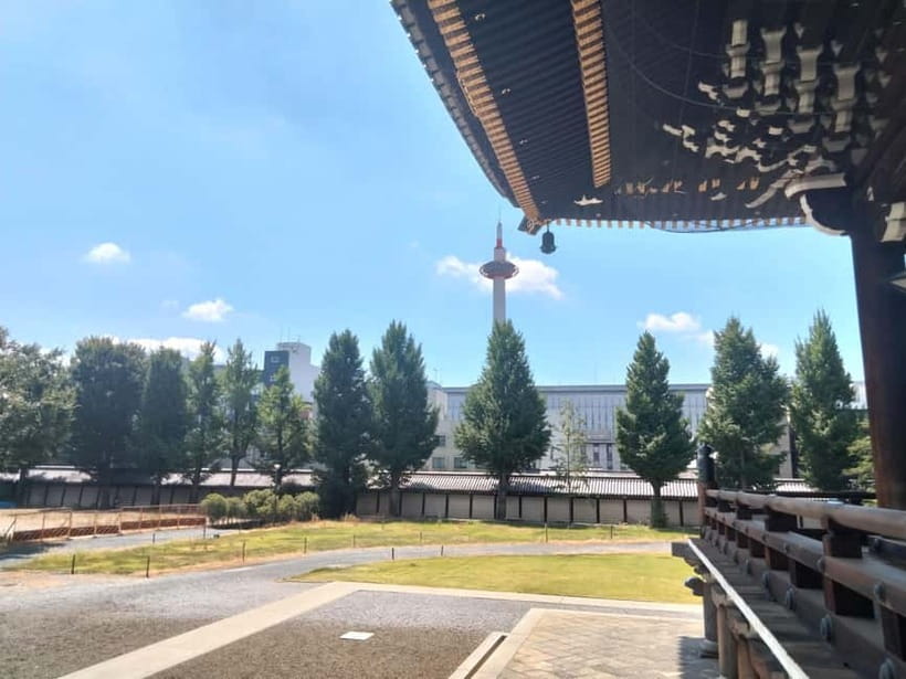 Kyoto: Discover Every Bit of Higashi Honganji Temple, 1.5 h - Small Group Size and What $93 Buys You