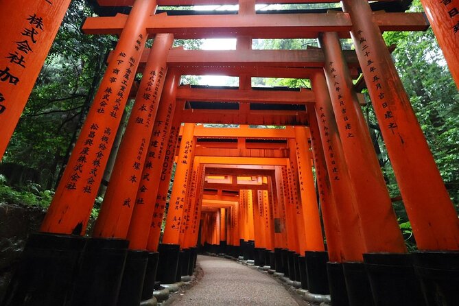 Kyoto Early Bird Tour in Uji and Fushimi Inari - Fushimi Inari-taisha, red gates before the crush