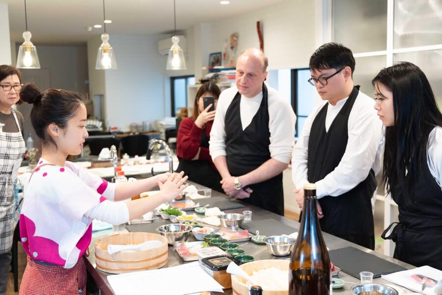 Kyoto: Enjoy Sushi & Market Tour! Best for Family & Couple! - Price and Value for 2 Hours of Kyoto Food Education