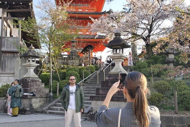 Kyoto Exploration with an Accredited Government Guide - Fushimi Inari-taisha: 4 kilometers of torii, plus fox lore