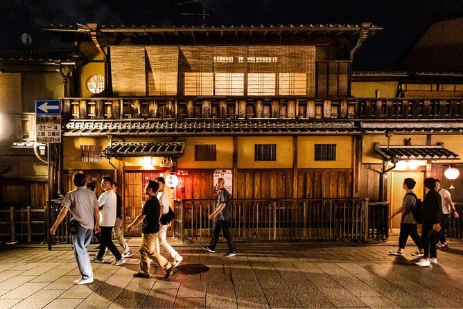 Kyoto Food & Drink Tour with a Local: Private Custom Izakaya Experience - Food and Drink Value: Why the $212.15 Price Can Be Fair