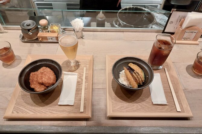 Kyoto Food Tour of 10 Tastings with Wagyu, Mochi & More Surprises - Nishiki Market: yuba tofu, sake, and handmade fishcakes