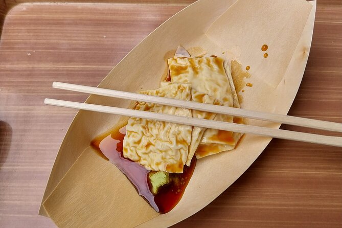 Kyoto Food Tour of 10 Tastings with Wagyu, Mochi & More Surprises - Stop 1 at Starbucks: quick orientation, then you’re off